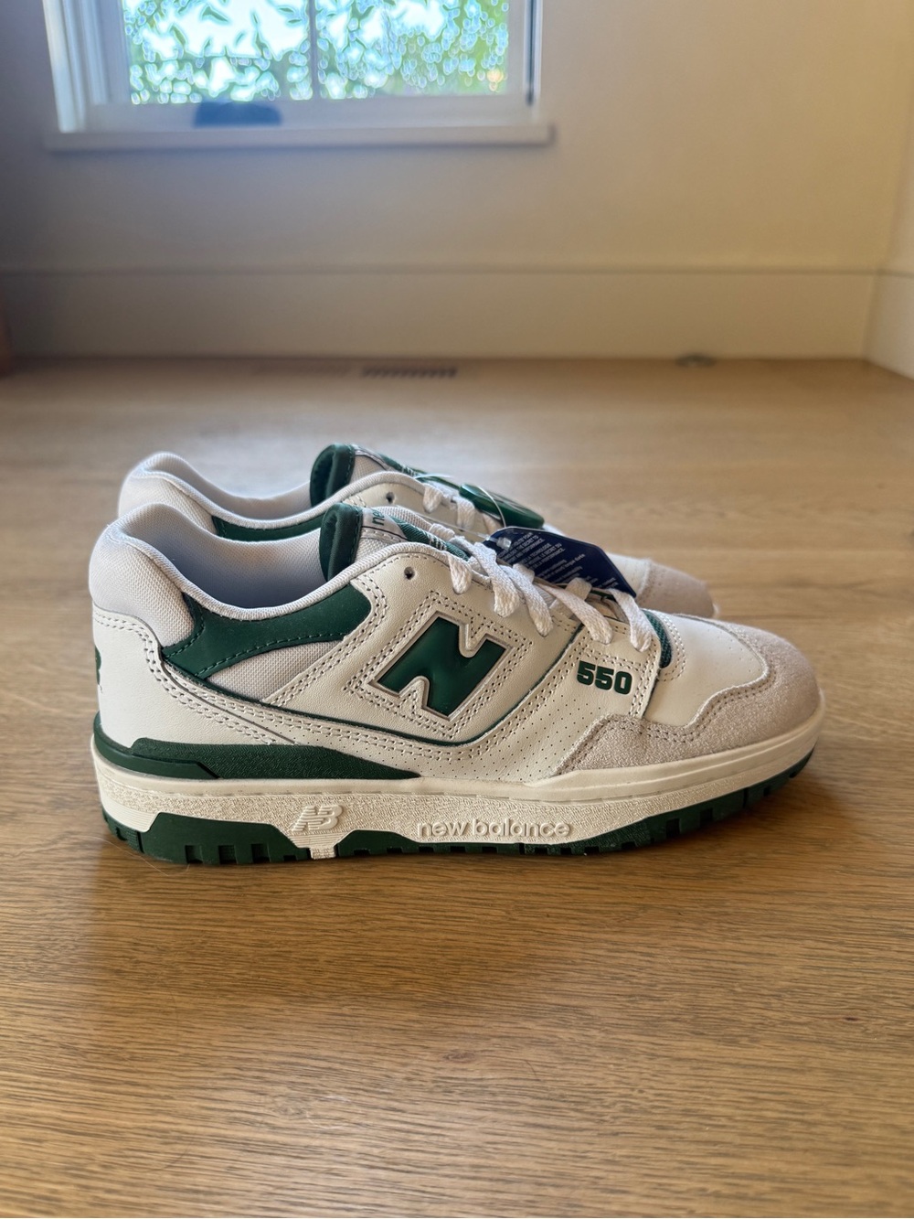 New Balance Kids 550 Sneakers in White and Green